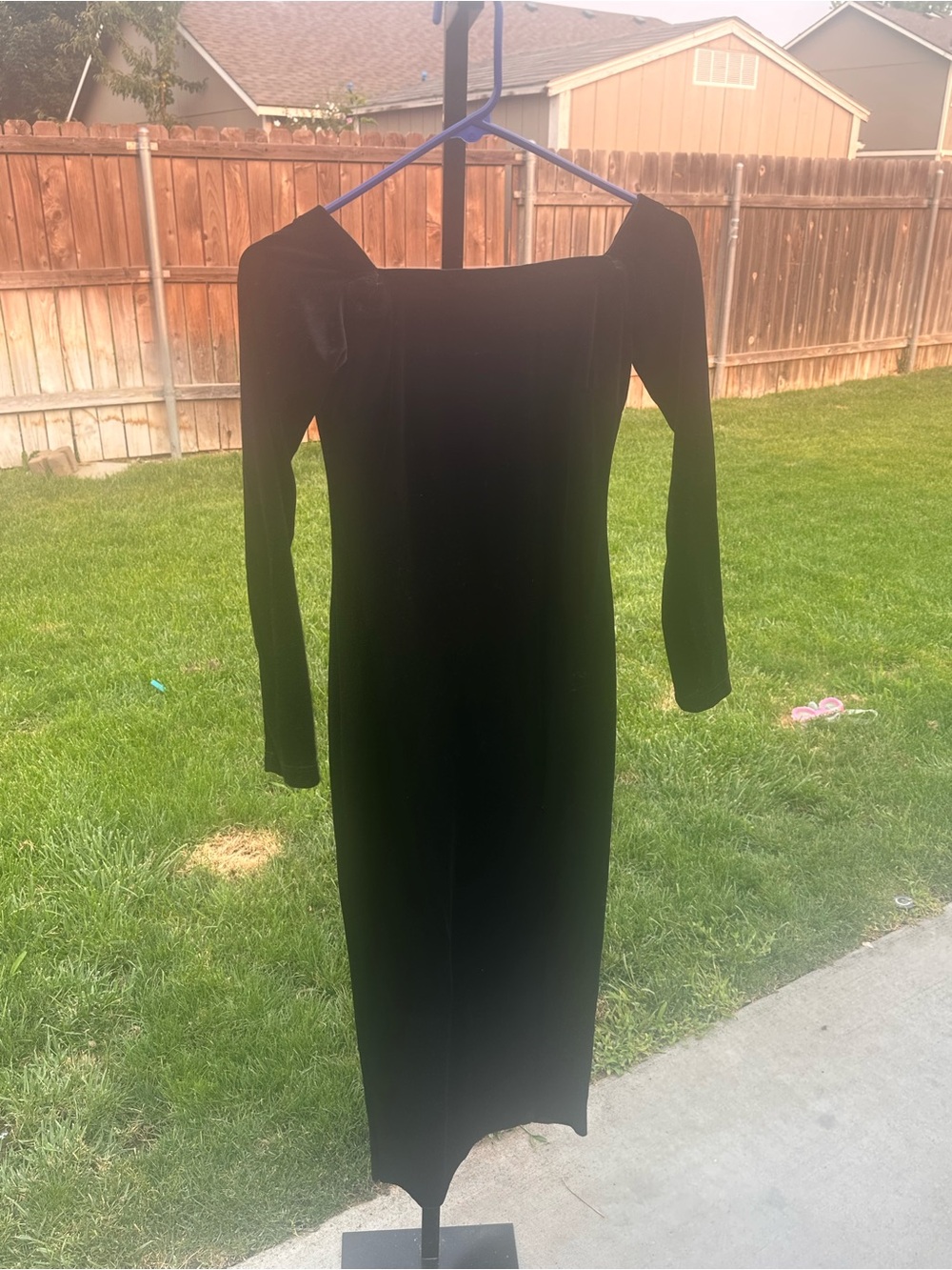Pear culture small velour black dress